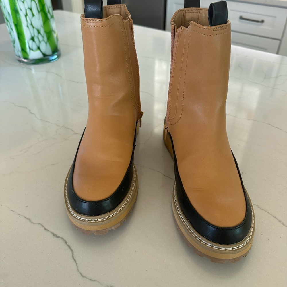 Universal Thread Cambria Women’s Cognac Boots Size 7
